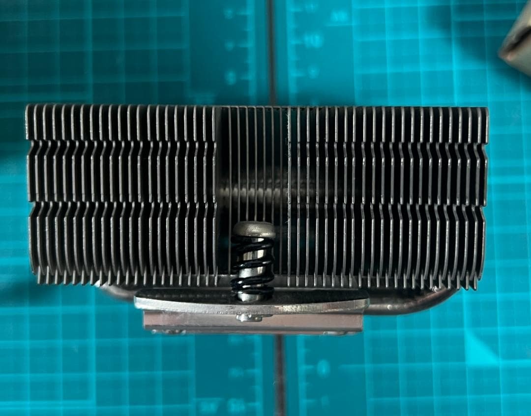 Noctua NH-L9x65 ロープロファイルCPUクーラー