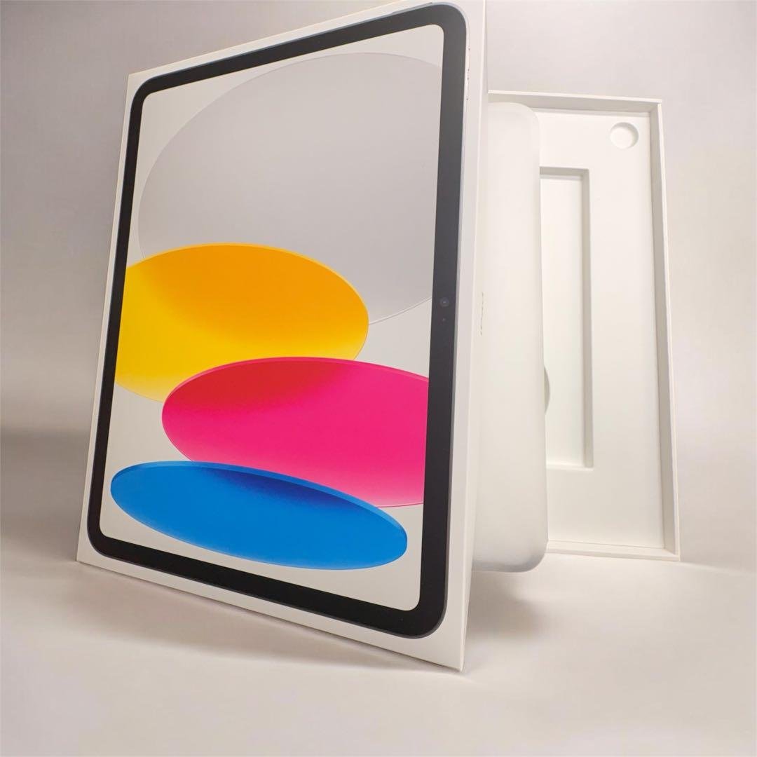 iPad 第11世代 A16 128GB シルバー 美品 新品充電器付き