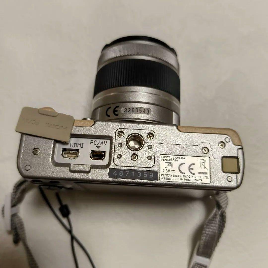 美品　PENTAXQ10コンパクトデジカメ本体/レンズ/バッテリー/充電器/他有