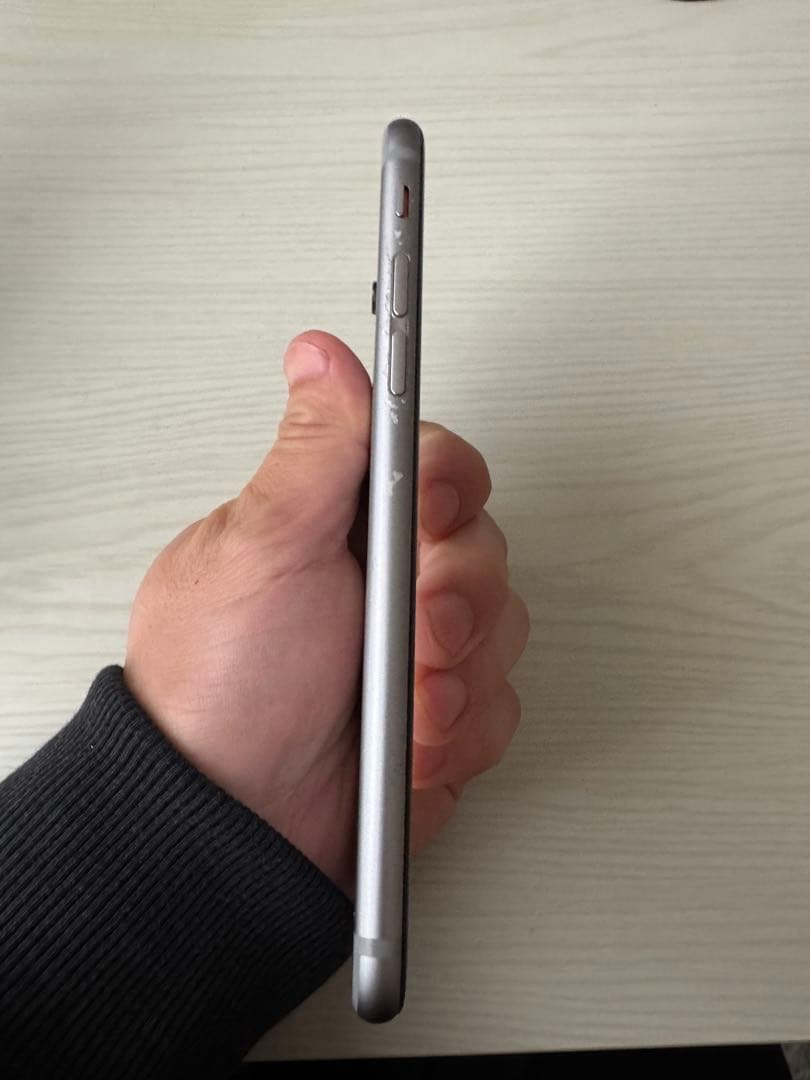 iPhone6s 64G シルバー